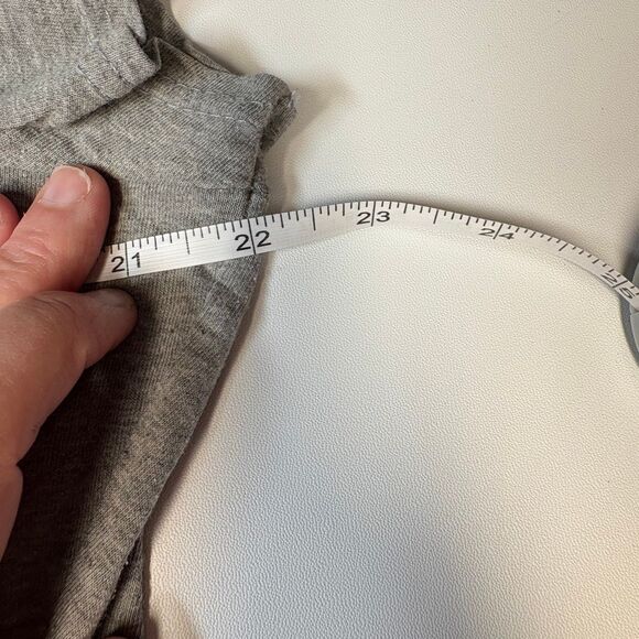 Rocawear Gray V-Neck Logo Tee Studded Graphic - Picture 3 of 5